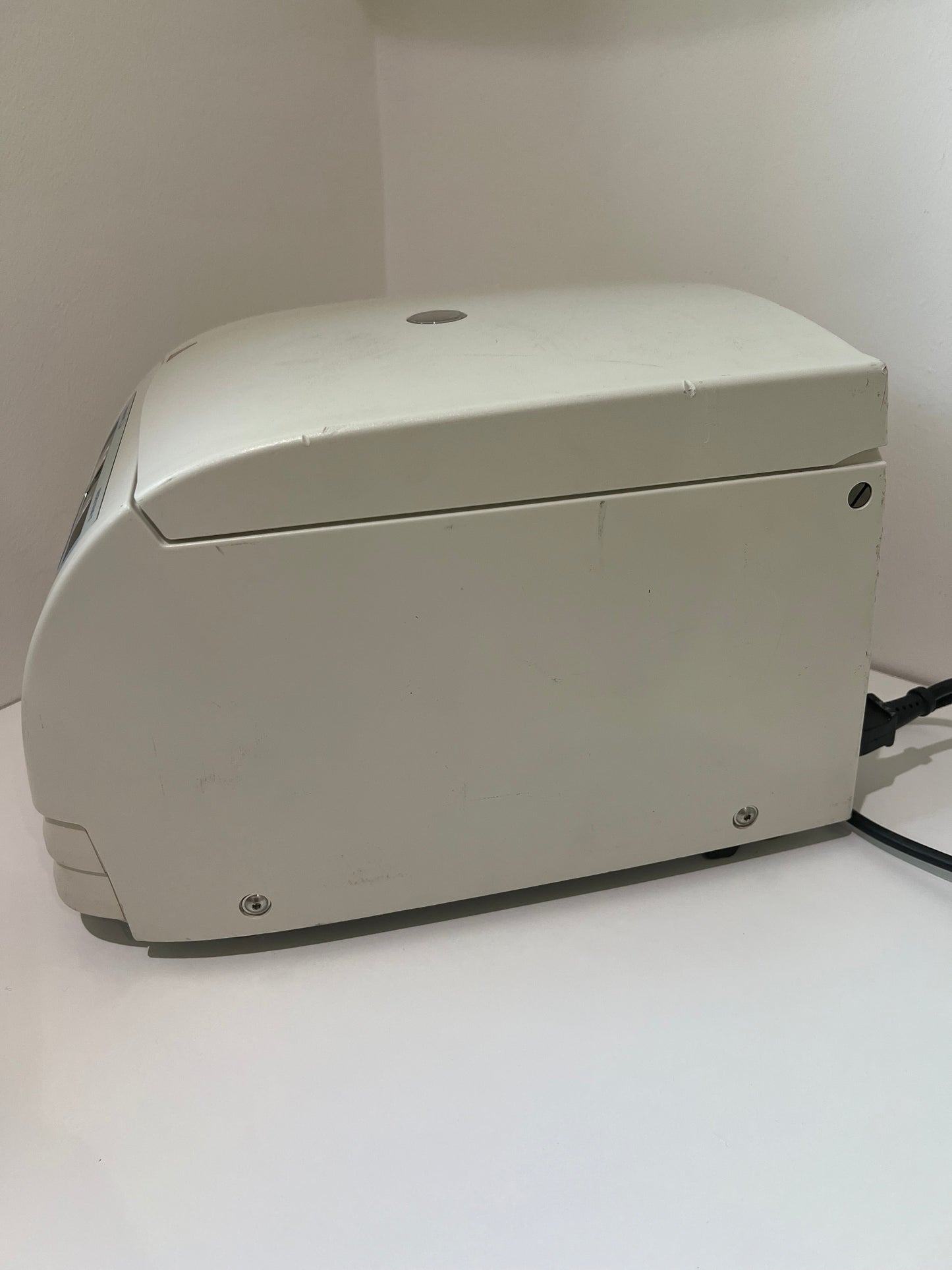 VWR Micro Star 17 Pre Owned Centrifuge