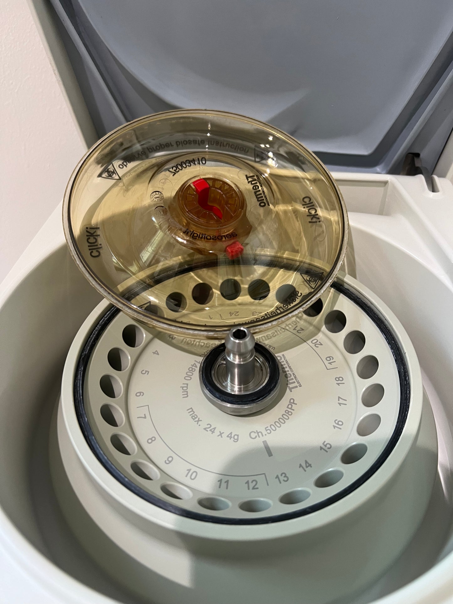 VWR Micro Star 17 Pre Owned Centrifuge