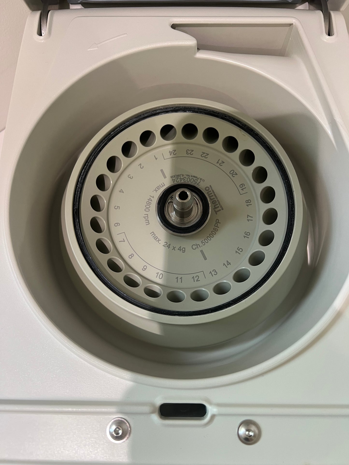 VWR Micro Star 17 Pre Owned Centrifuge
