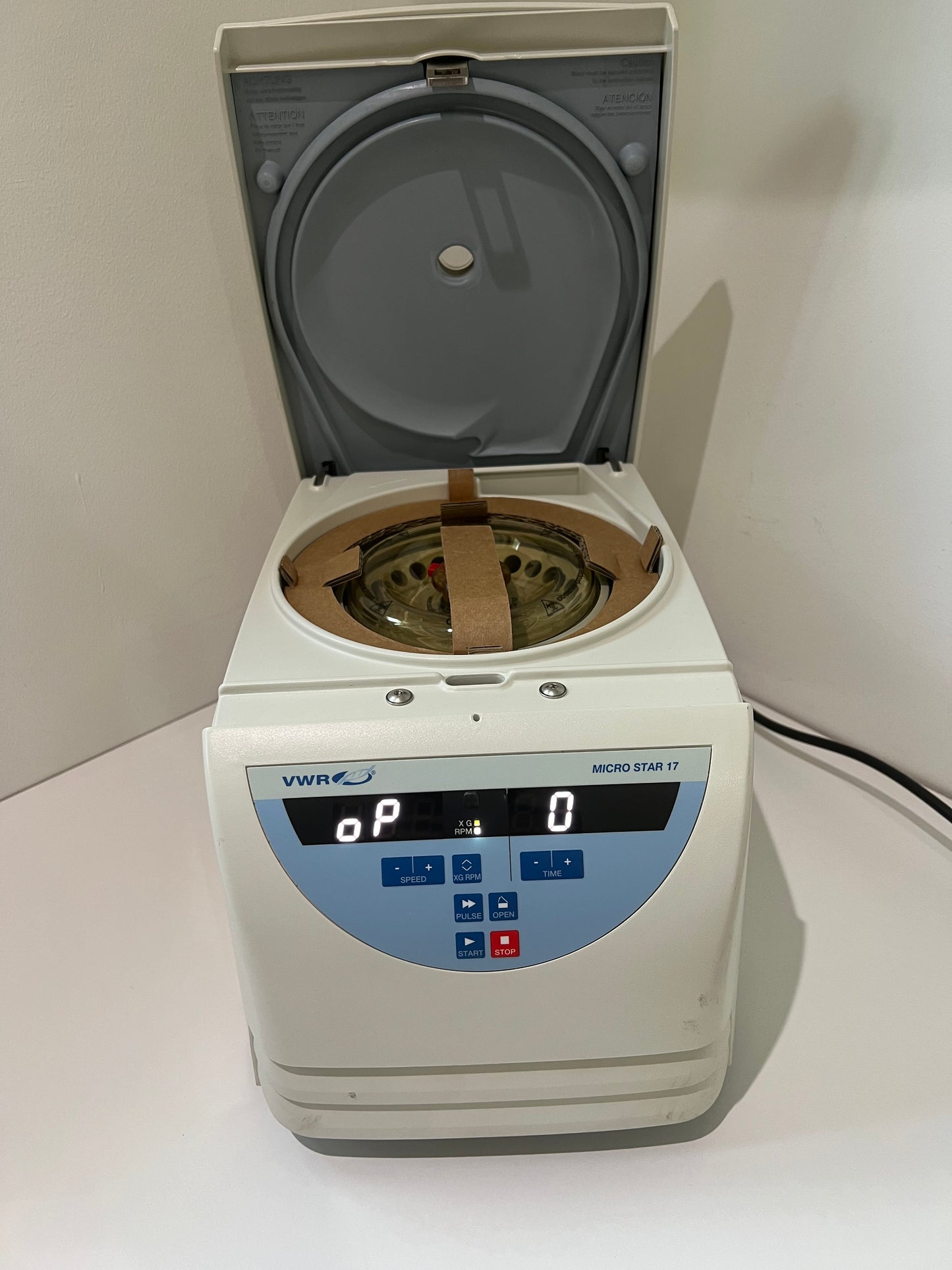 VWR Micro Star 17 Pre Owned Centrifuge